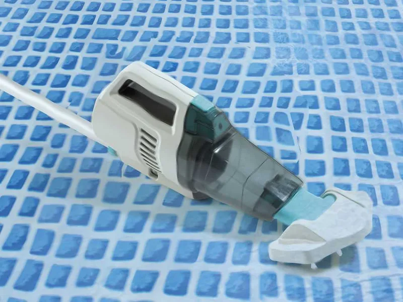 Aspirateur Vacuum rechargeable pour piscines et PureSpa - Intex