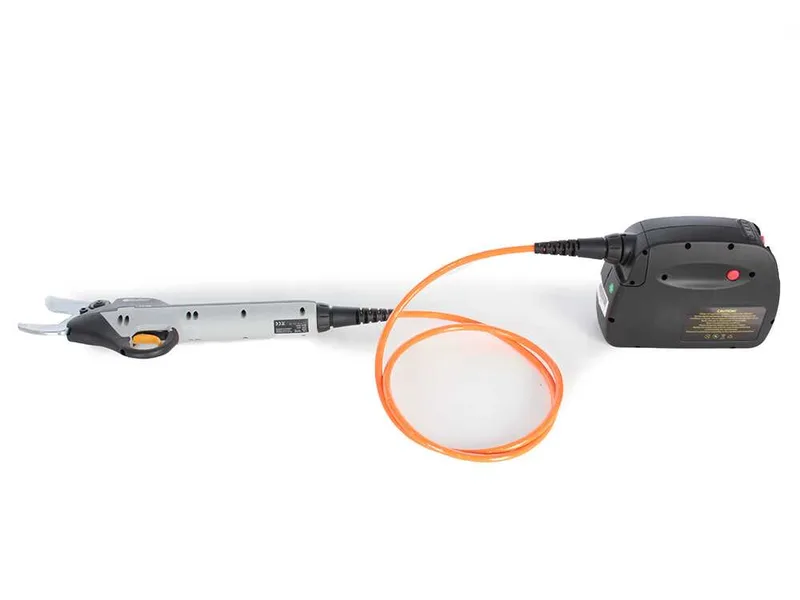 Sécateur électrique de taille Volpi Kamikaze KV700, batterie Li-ion 4,4 Ah - Diamètre de coupe 40 mm