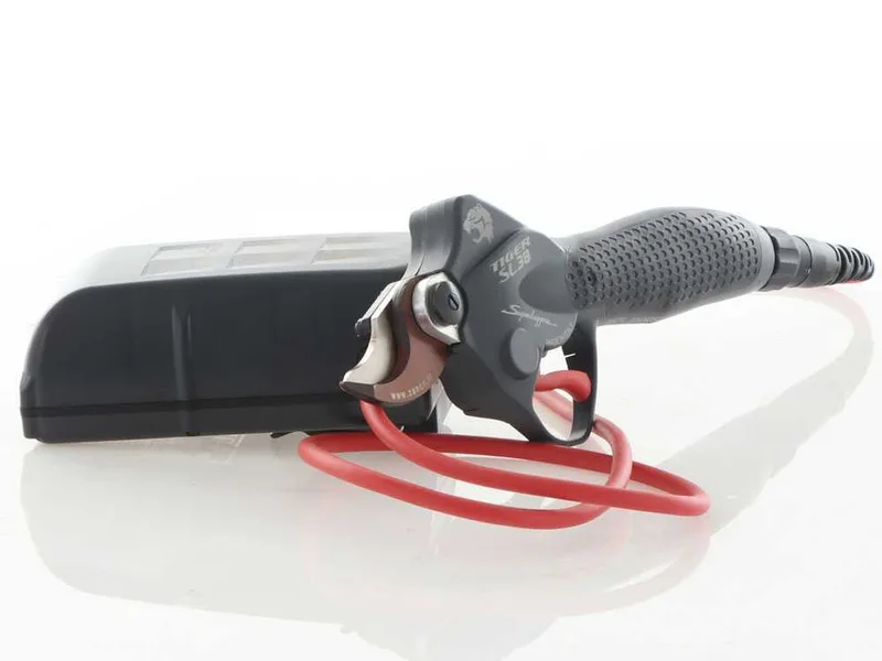 Zanon Tiger SL 38 - Sécateur électrique de taille - 50.4V 3.2Ah - Diamètre de coupe 38 mm