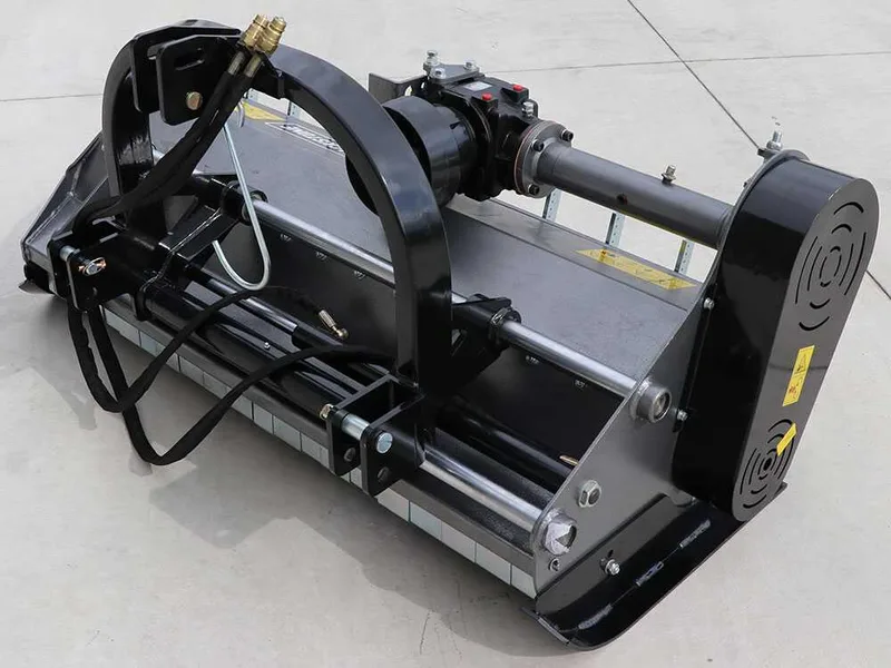 BlackStone BP 150 Hydro - Broyeur sur tracteur - Série médium-lourde - Déport hydraulique