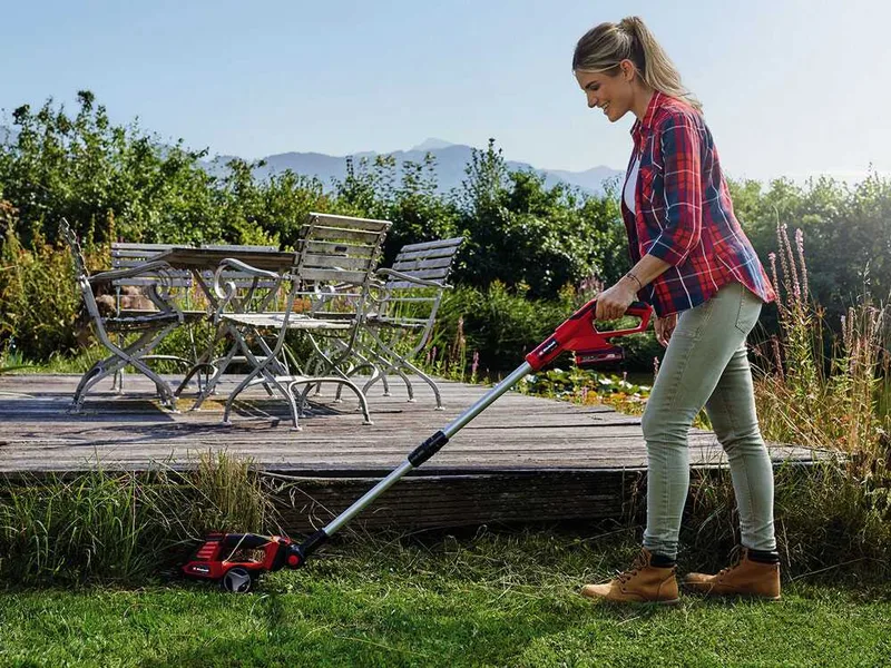 Einhell GE-CG 18/100 Li T - Cisaille à gazon à batterie avec perche - 18V 2.5Ah