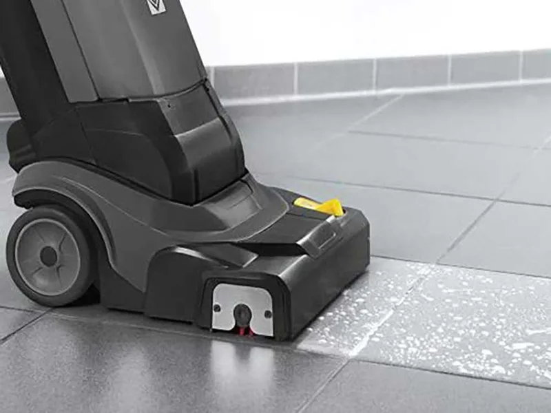 Karcher Pro BR 30/4 C Retail - Nettoyeur de sols 3 en 1 : lave, sèche et aspire
