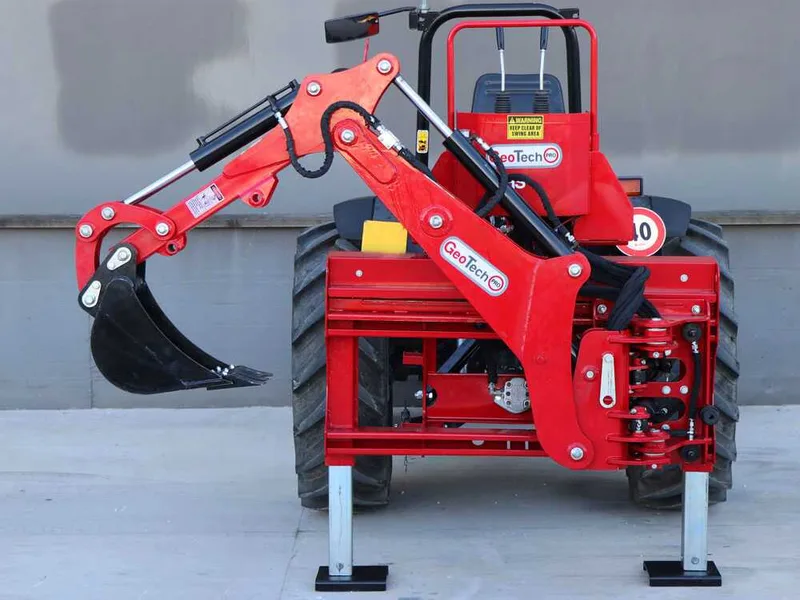 GeoTech Pro BHS 195 - Pelle rétro pour tracteur avec déplacement latéral