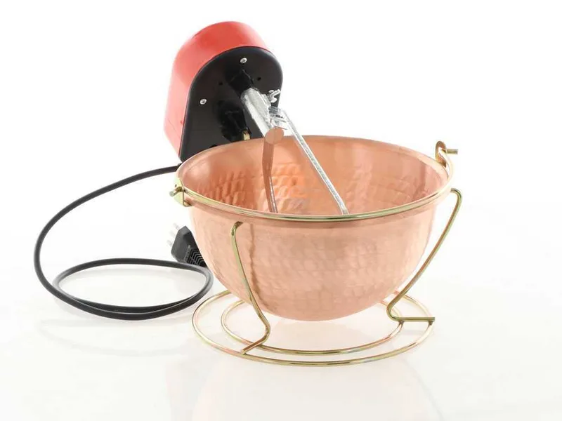 Chaudron électrique en cuivre martelé pour polenta NuovaFac Cuoca Automatica base ronde 3L - 5W