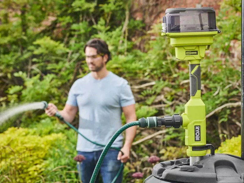 Pompe immergée pour eaux claires ryobi RY18STPA-0 18V - 2Ah - de batterie