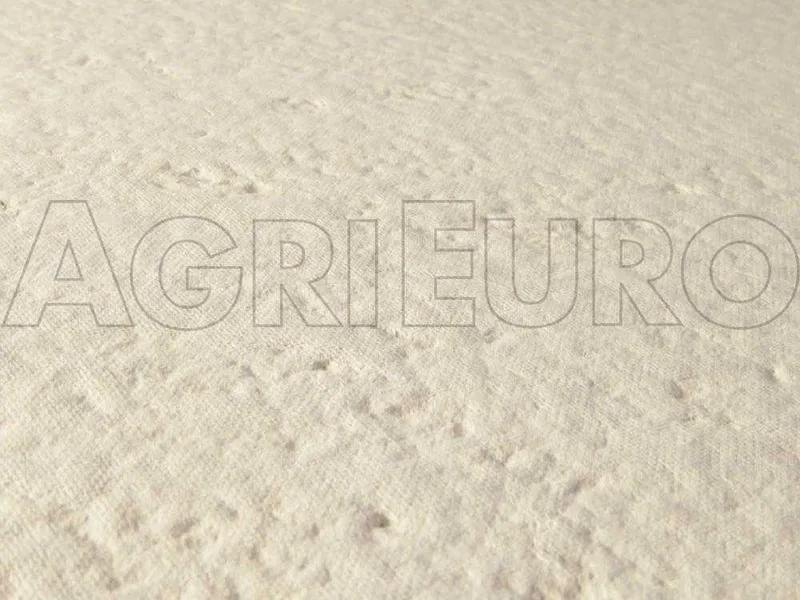 N. 25 cartons filtrants AgriEuro 40x40 cm non perforés pour filtres à plaques vin Type 16