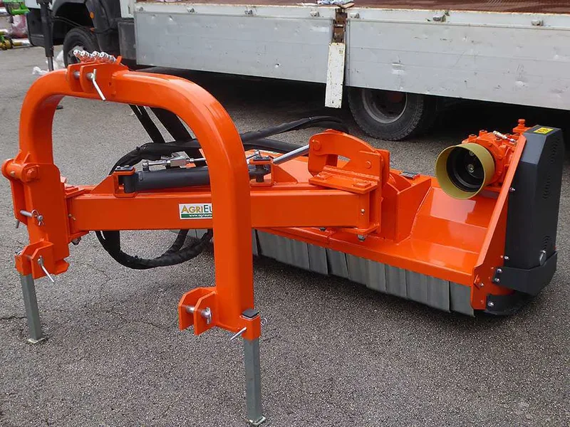 Top Line Line A-PS 180 - Broyeur d'accotement à bras pour tracteur - Série lourde