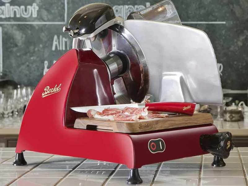Berkel Red Line 250 Rouge - Trancheuse avec lame en acier chromé de 250 mm