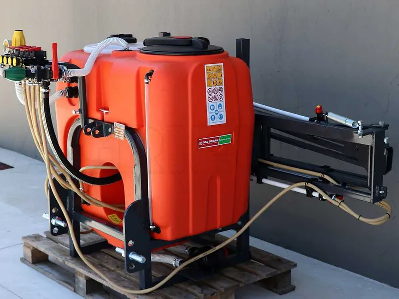 Dal Degan MANDA 200 L - Pulvérisateur agricole pour désherbage à tracteur - Cuve 200 L - Barre 8 m - Pompe YP70
