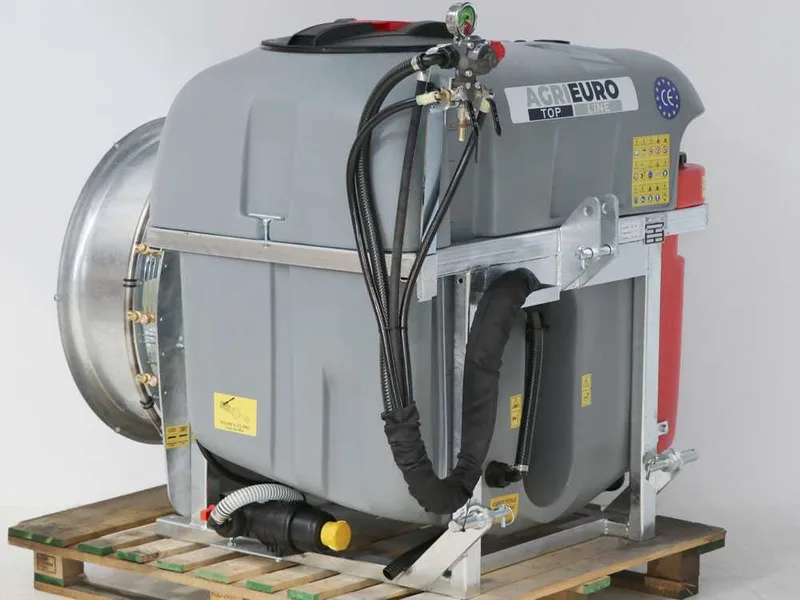 Gray 600/70 - Atomiseur porté avec attache à tracteur pour pulvérisation - Capacité 600 L - Pompe AR713