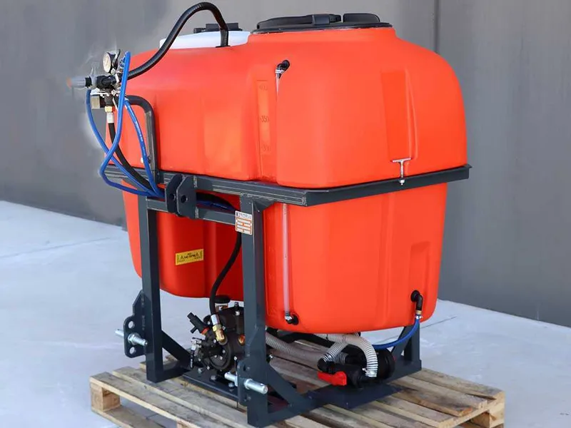 Dal Degan ILEO 400 L - Pulvérisateur porté à tracteur - pompe APS 51