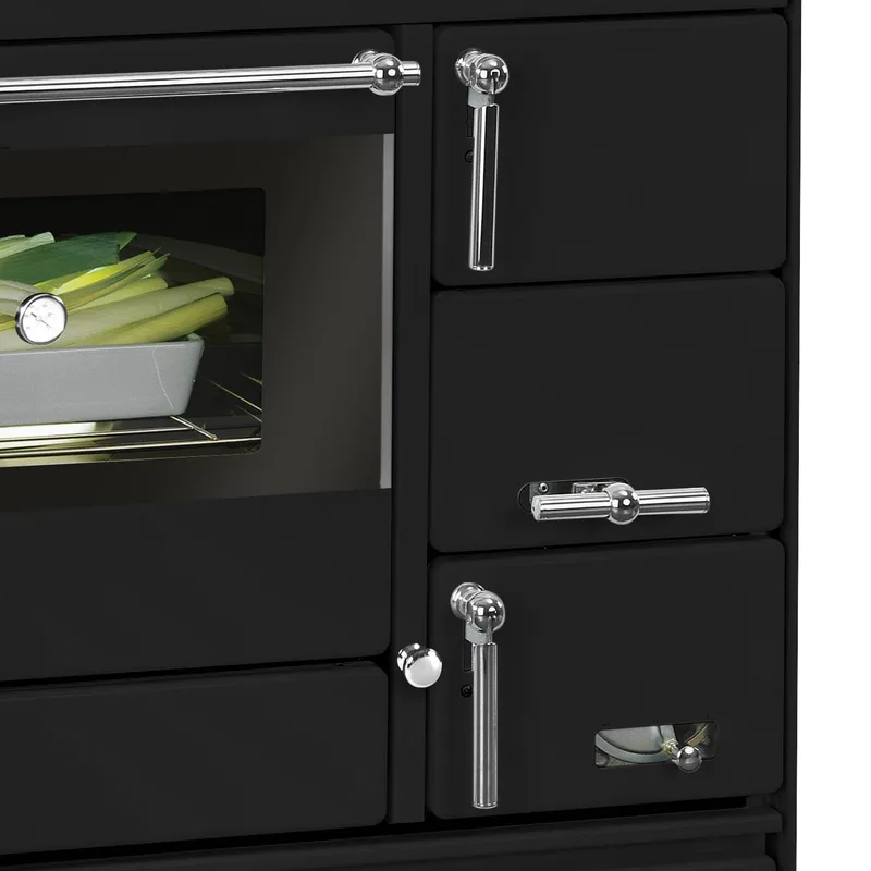 Justus Linz cuisinière à bois noir chromé, gauche