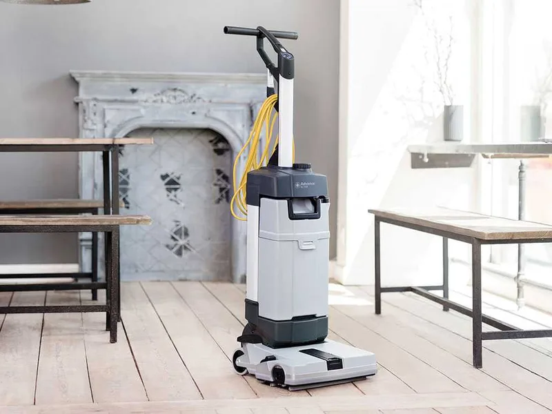 Nilfisk SC100 E Full Package - Autolaveuse électrique 3 en 1 : lave, sèche et aspire - 800W