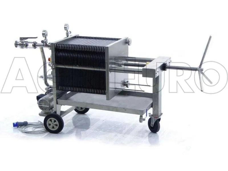 Enotecnica Pillan FC43 - Filtre à plaques professionnel FC43 de 30 cartons 40x40 cm - châssis/pompe acier INOX