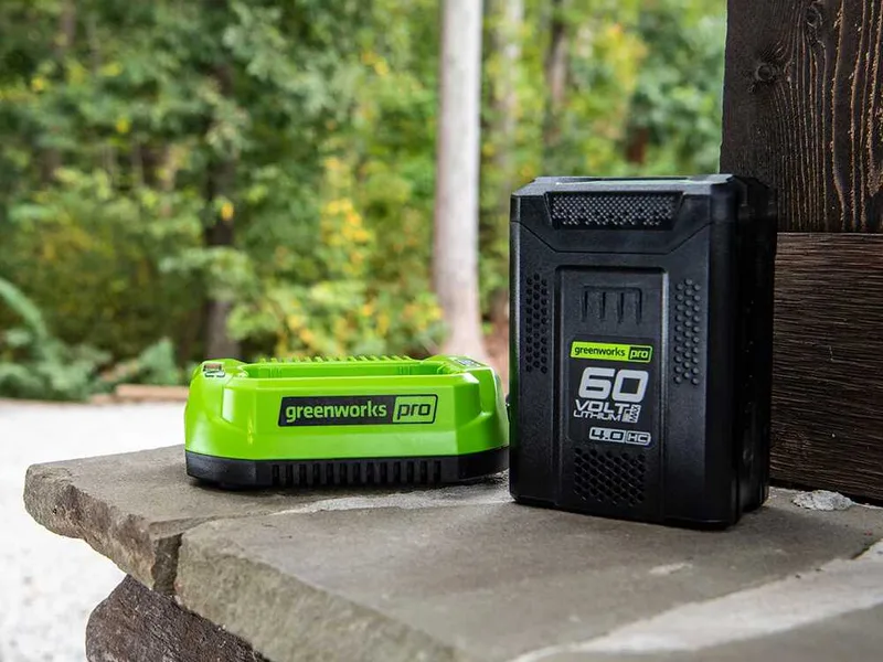 Starter kit GreenWorks 60V 4Ah Batterie + chargeur