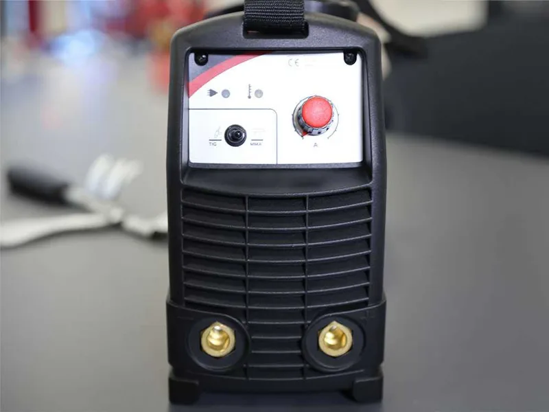 Helvi Galileo 219 - Poste à souder inverter MMA et TIG - 200A - Kit sac