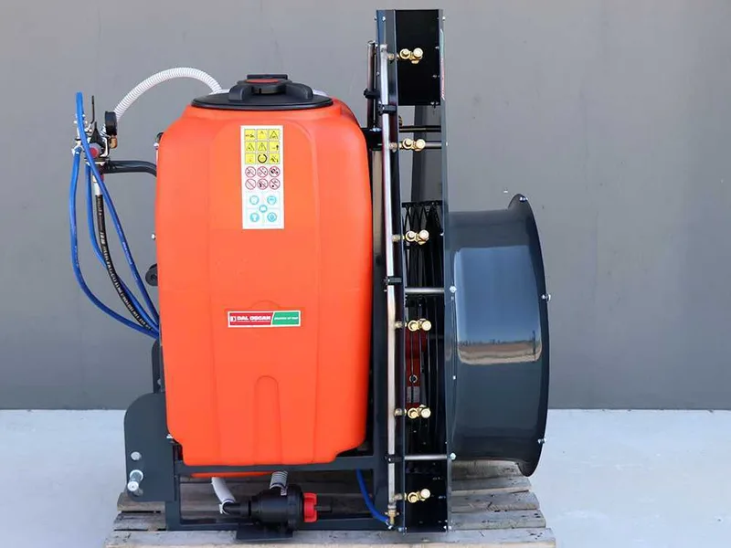Dal Degan SATURN 300L - Atomiseur porté à tour avec attelage pulvérisation sur tracteur - Pompe APS 51