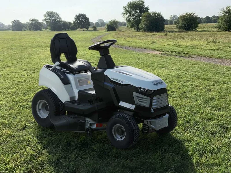 BlackStone CONDOR 98-170 LM-H - Tracteur tondeuse avec transmission hydrostatique - Éjection latérale - Mulching