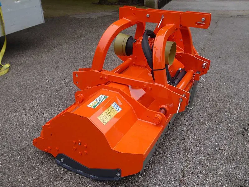 Top Line R-PS 180 - Broyeur pour tracteur - Série lourde - Réversible - Déport hydraulique