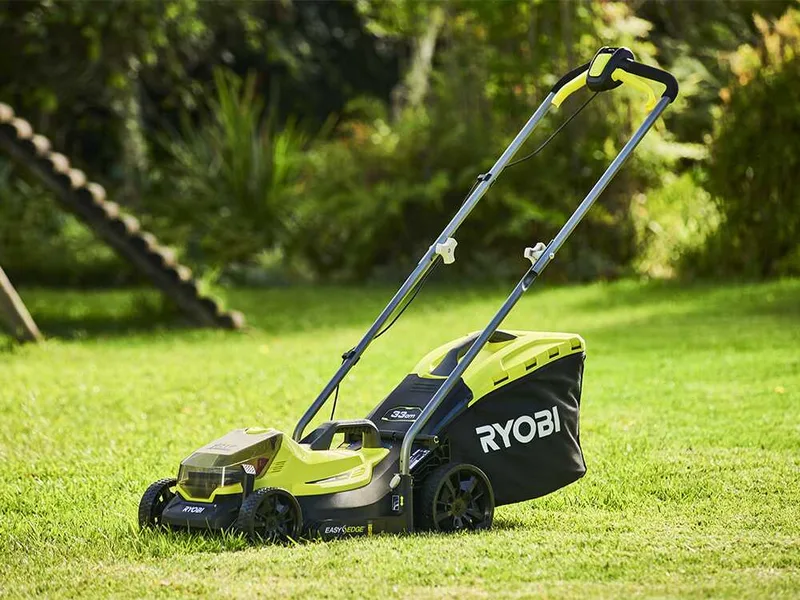 Ryobi OLM1833B - Tondeuse à gazon à batterie 18 V/4 Ah - Largeur de coupe 33 cm