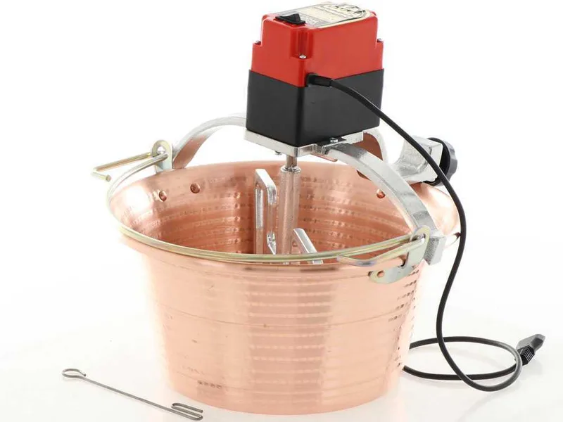 Chaudron électrique en cuivre martelé pour polenta NuovaFac Cuoca Automatica base plate 14L - 30W