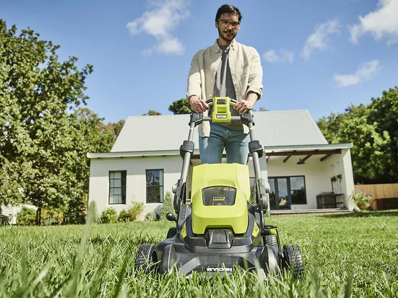 Ryobi RY36LM40A-140 - Tondeuse à gazon à batterie - MAX POWER 36V/4Ah - Largeur de coupe 40 cm