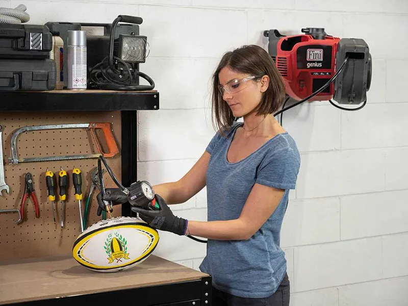 Fini Genius 230/50 - Compresseur monophasé mural, oil-less - Moteur 1.5 CV