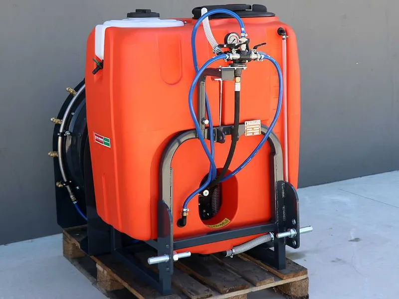 Dal Degan VOLKAN 300L - Atomiseur porté avec raccord tracteur pour pulvérisation - pompe APS 51