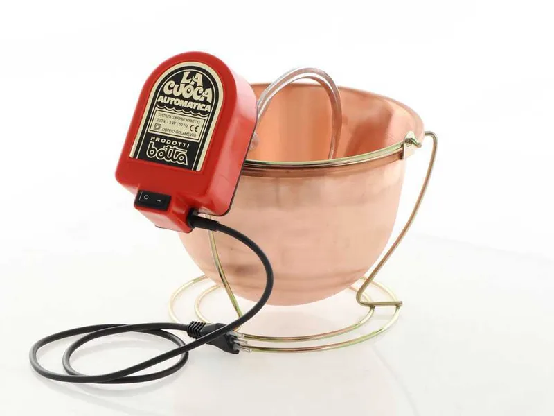Chaudron électrique en cuivre lisse pour polenta NuovaFac Cuoca Automatica base ronde 4L - 5W