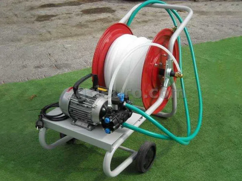 Groupe motopompe de pulvérisation électrique Comet MC 18 moteur monophasé et chariot