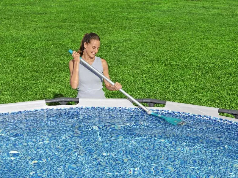 Aspirateur à batterie pour piscine Bestway Aquatech 58770