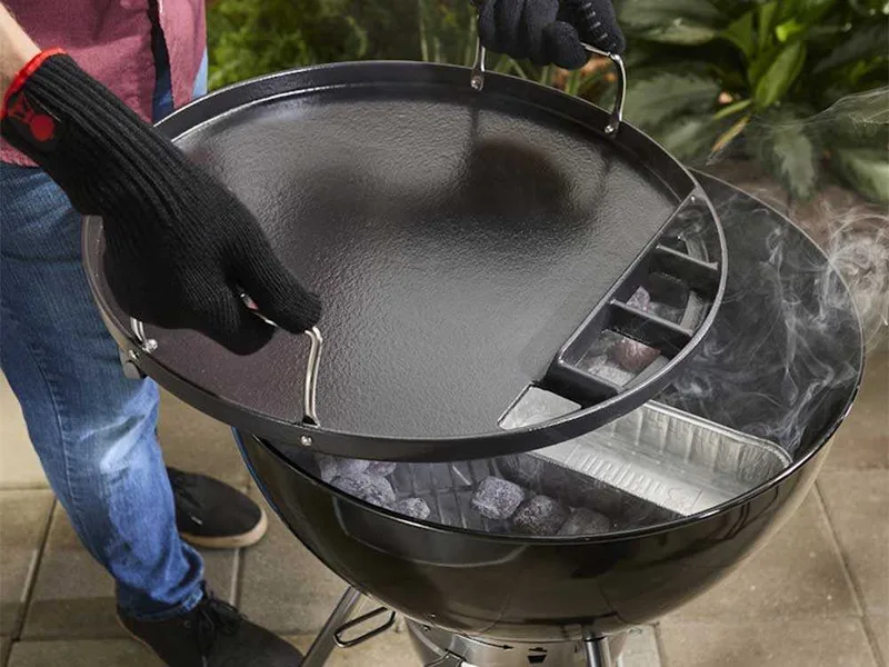 Plaque ronde en fonte pour barbecue Weber au charbon de bois