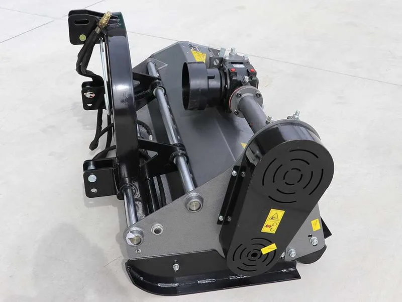BlackStone BP 165 Hydro - Broyeur sur tracteur - Série médium-lourde - Déport hydraulique