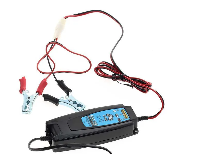 Deca SM 608 - Chargeur de voiture automatique - 6V - batteries de voiture et moto jusqu'à 35Ah