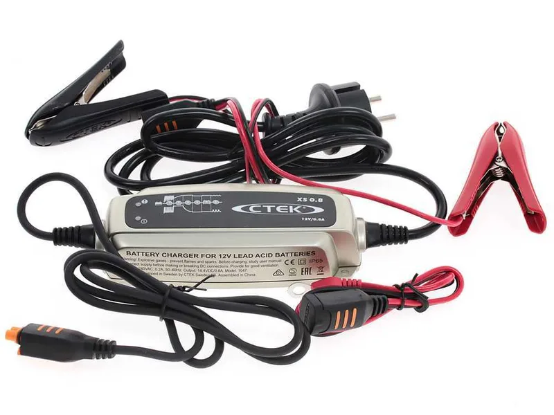 CTEK XS 0.8 - Chargeur de batterie et mainteneur de charge automatique - batteries de 12V - 6 étapes