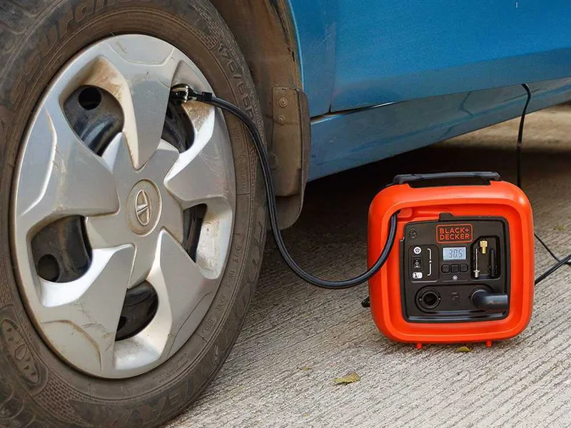 Black & Decker ASI400-XJ - Compresseur air portatif Oilless - 11 Bar Max