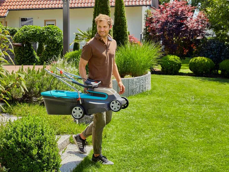 Tondeuse à gazon sur batterie Gardena PowerMax 32/36V P4A - 2 Batteries 18V/2.5Ah - Largeur de coupe 32 cm
