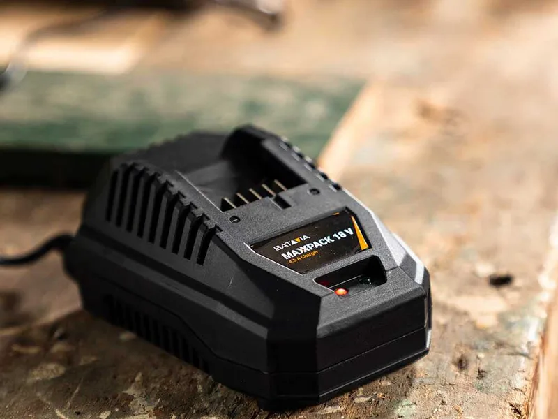 Chargeur de batterie rapide batavia 18V li-ion 18V/ 4.5AH