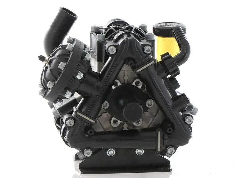 Comet BP 130K - Pompe à basse pression pour désherbage sur tracteur - Version pour acides et produits chimiques