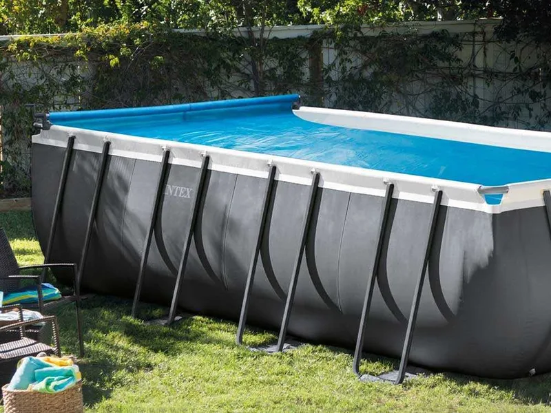 Rouleau de couverture Intex 28051 - 274-488 cm