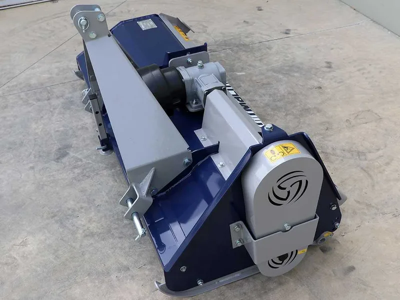 BullMach ERMES 145 F - Broyeur sur tracteur - Série légère