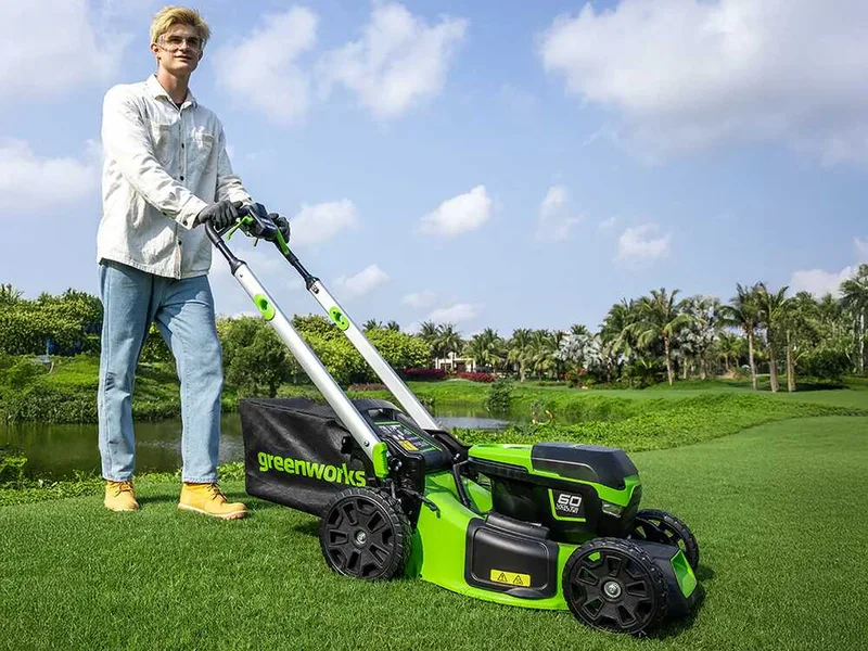 Greenworks GD60LM46SPK4 - Tondeuse à gazon autotractée à batterie - 60V/4Ah - Coupe 46 cm