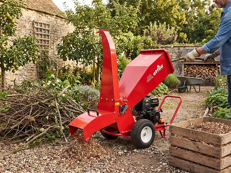 Attila ATS 1300 DL – Broyeur de végétaux thermique – Moteur essence Loncin 420 cm³ – Double configuration d’éjection