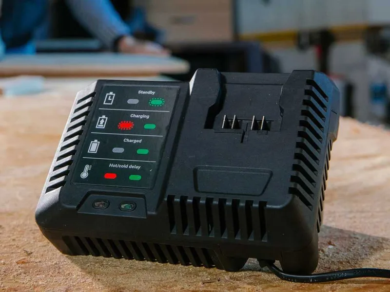 Chargeur de batterie rapide batavia 18V li-ion 18V/ 4AH