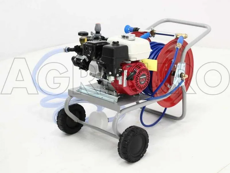 Groupe motopompe de pulvérisation Comet APS 41 avec moteur à essence Honda GX 160 et chariot