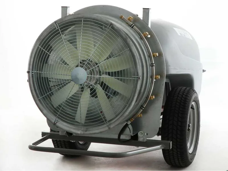 Gray T Car 600/70 - Atomiseur traîné avec attelage à tracteur pour pulvérisation - Capacité 600L - Pompe AR1064