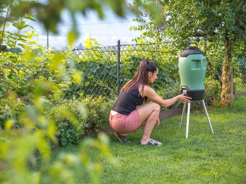 Stocker Geyser Evo 25L - Nébuliseur anti-moustiques de jardin à batterie - 21 V