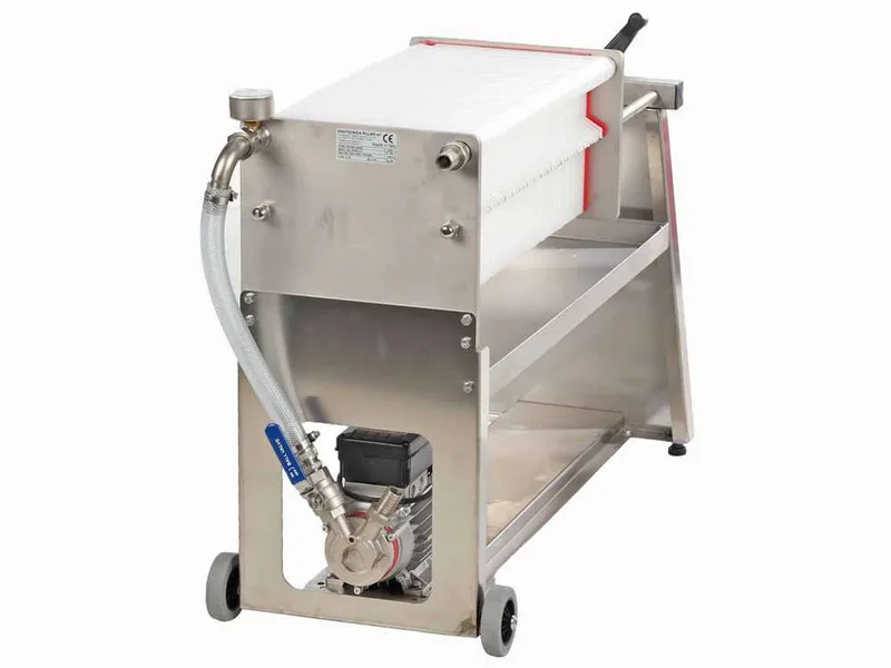 Enotecnica Pillan F40 - Filtre à plaques pour vin sur chariot - Châssis INOX et pompe NOVAX