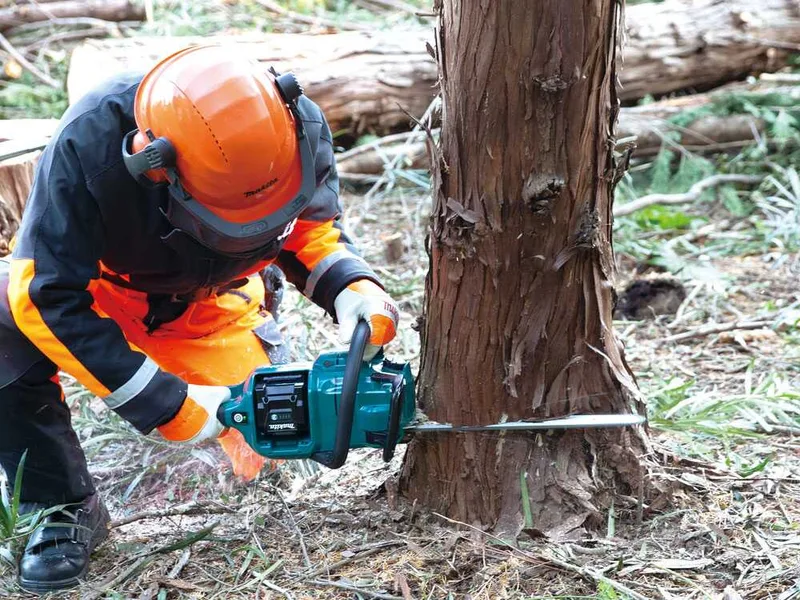 Makita XGT UC026GZ - Tronçonneuse à batterie 40 V - Coupe de 40 cm