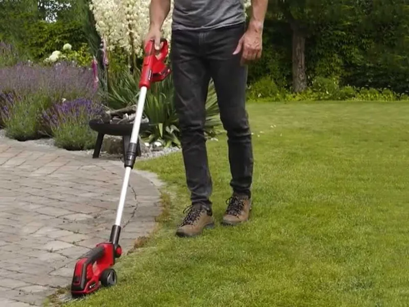 Einhell GE-CG 18/100 Li T - Cisaille à gazon à batterie avec perche - 18V 4Ah
